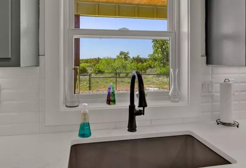 Heilung Haus With Sauna & Cowboy Pool   20 Min To Fred