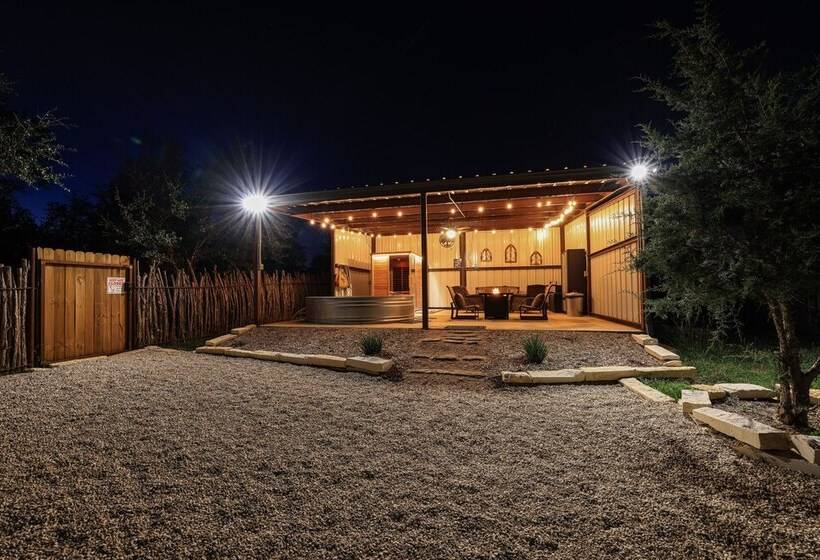 Heilung Haus With Sauna & Cowboy Pool   20 Min To Fred