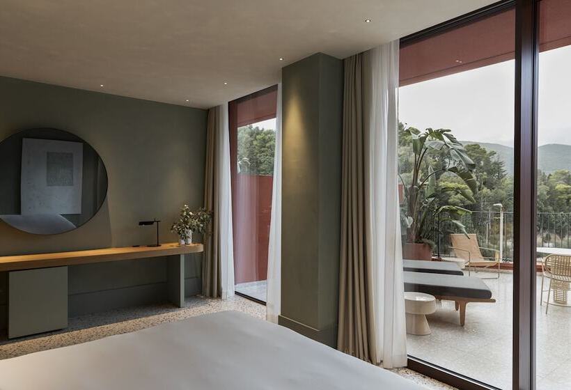 簡易ホテル La Roqqa