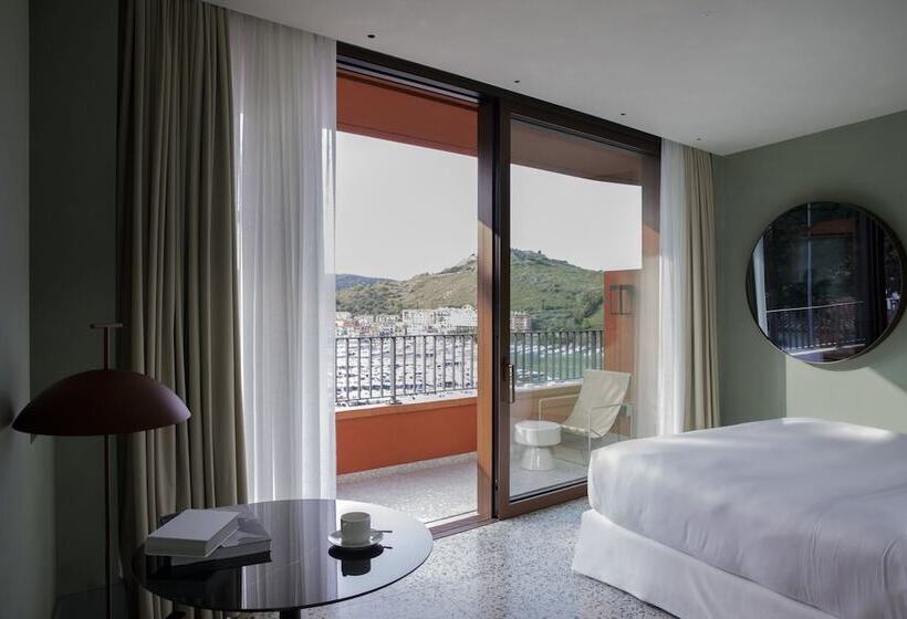 簡易ホテル La Roqqa