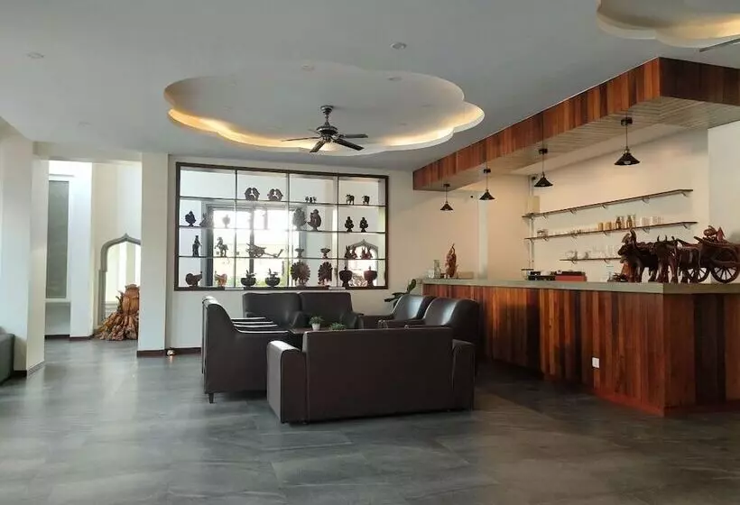 Hotelli Ang Damnak Samrith Boutique