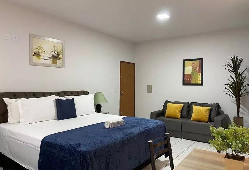 ホテル B & A Suites Inn