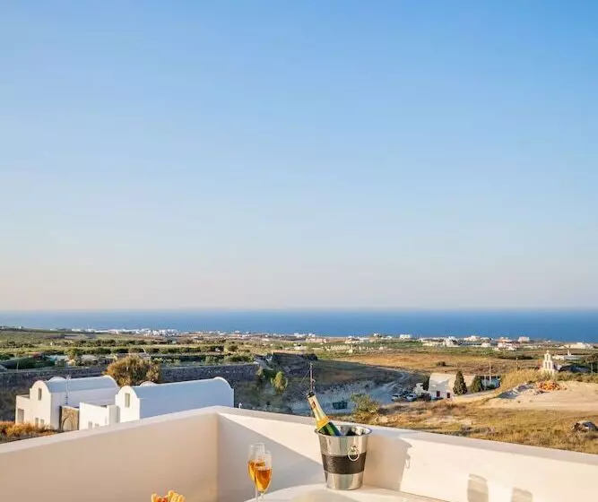 هتل Bonsai Luxury Suites