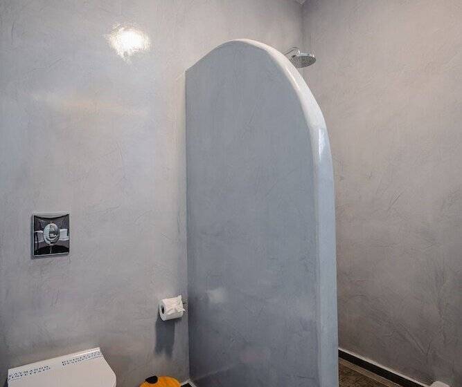 ホテル Bonsai Luxury Suites