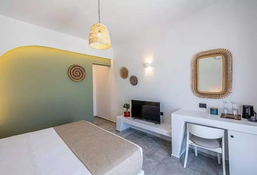 هتل Bonsai Luxury Suites