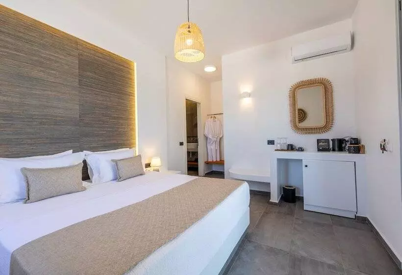هتل Bonsai Luxury Suites