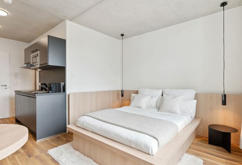 هتل Habyt The Waterfront