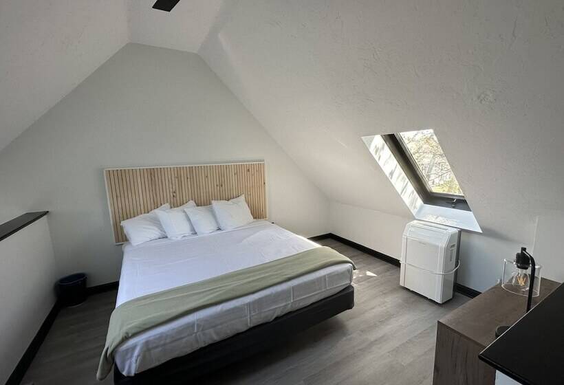 فندق Harborside Suites