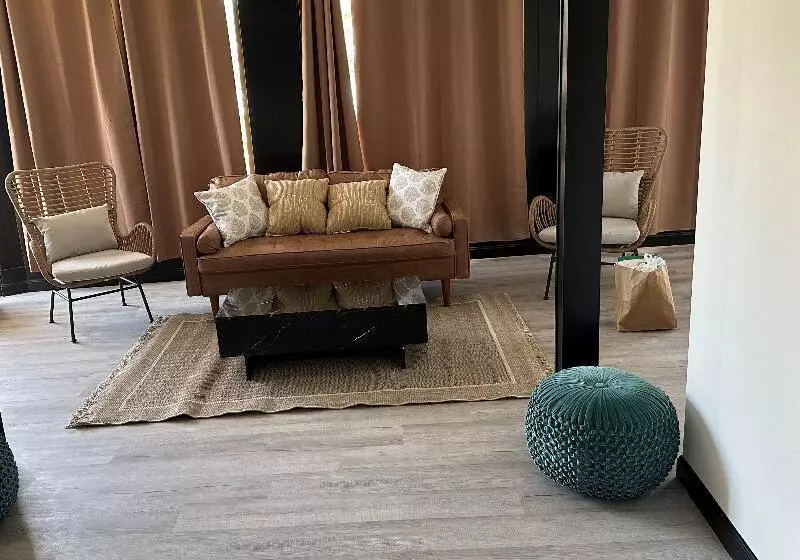 Hotelli Harborside Suites