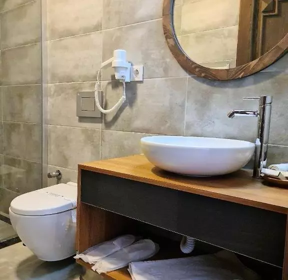 In Ephesus Hotel And Art Galery