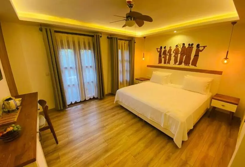 In Ephesus Hotel And Art Galery