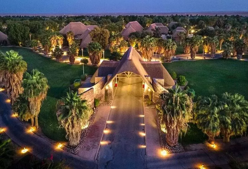 ホテル Nofa Riyadh, A Radisson Collection Resort