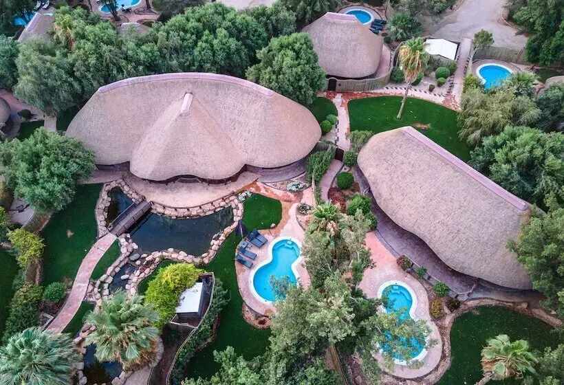 ホテル Nofa Riyadh, A Radisson Collection Resort