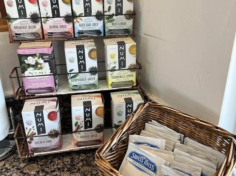 Hotelli Days Inn By Wyndham Lake Point