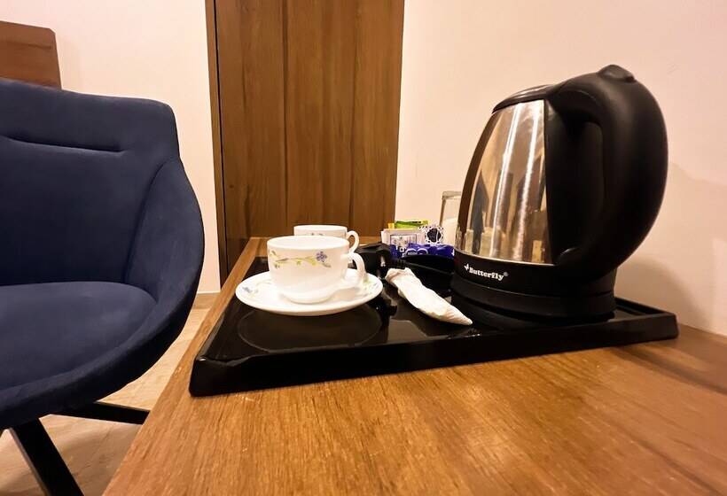 בית מלון כפרי Sterling Inn Near Bangalore International Airport