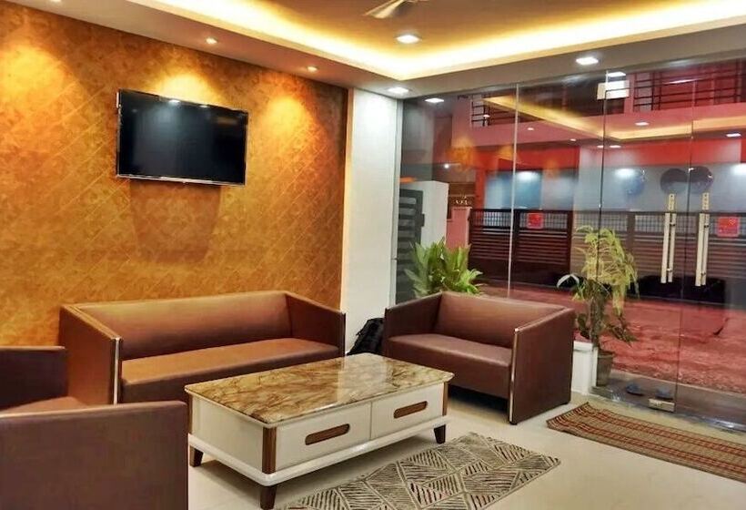 בית מלון כפרי Sterling Inn Near Bangalore International Airport