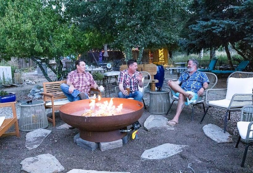 Otel The Lodge At Poncha Springs