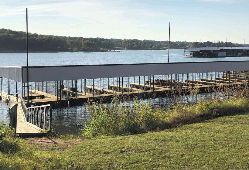 فندق Willow Springs Marina