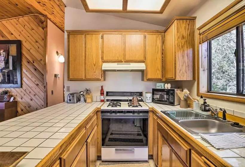 Idyllwild Cabin W/ Deck & Tahquitz Peak Views