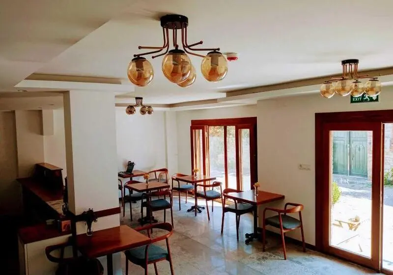 In Ephesus Hotel And Art Galery