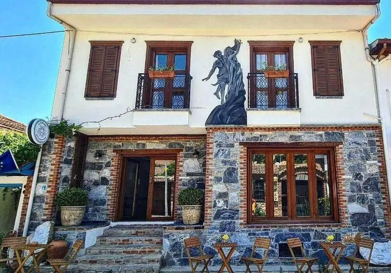 In Ephesus Hotel And Art Galery