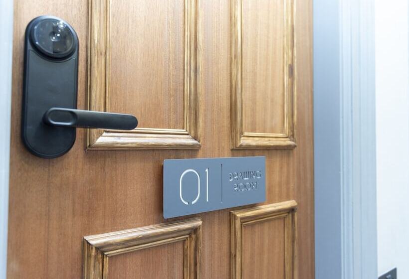 Mono Suites New Town