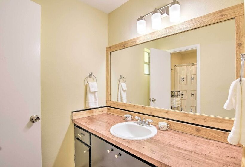 Palm Beach Gardens Apiary Retreat   6 Mi To Beach!