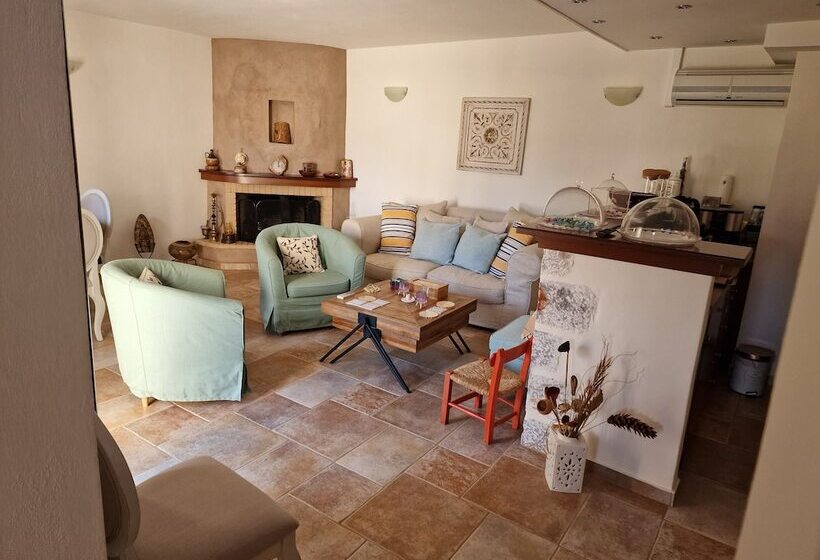 ペンション Focalion Castle Luxury Suites