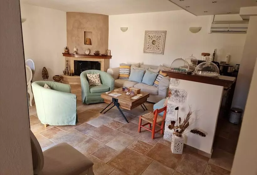ペンション Focalion Castle Luxury Suites