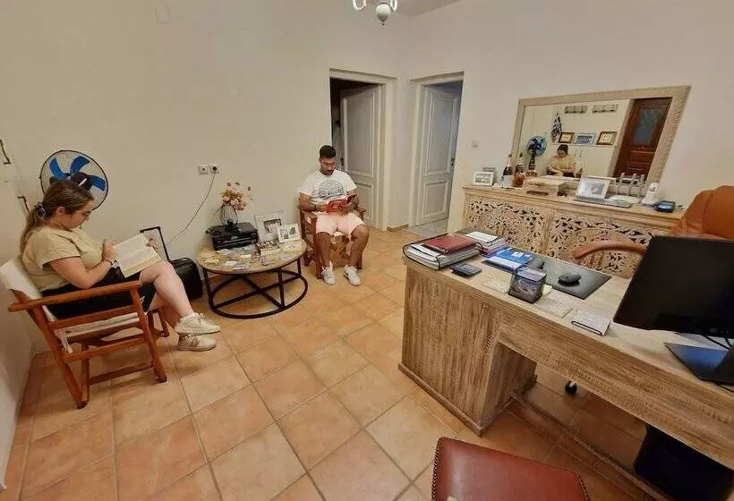 ペンション Focalion Castle Luxury Suites