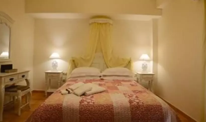 ペンション Focalion Castle Luxury Suites