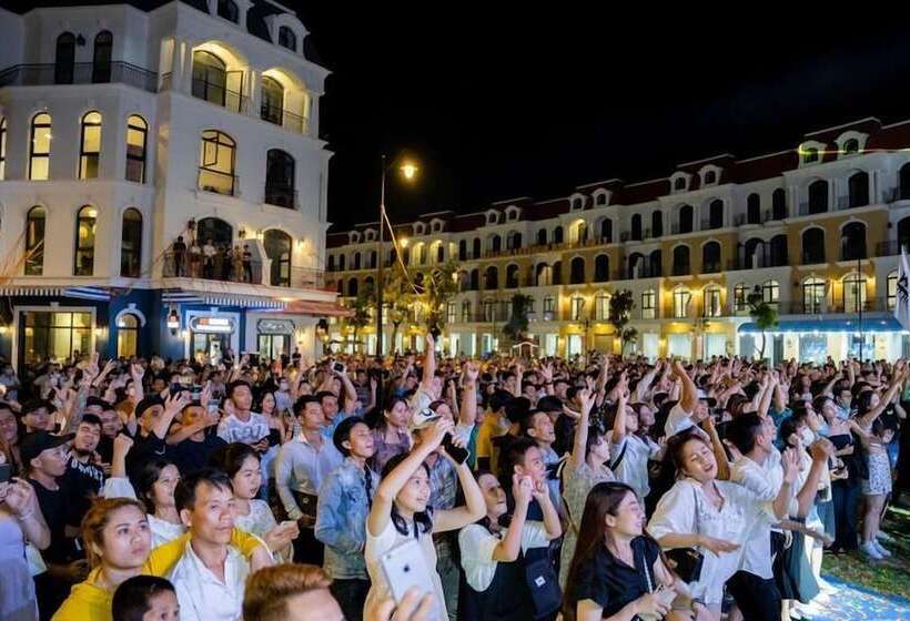 پانسیون Teddy 108 Homestay & Cafe Grand World Phu Quoc