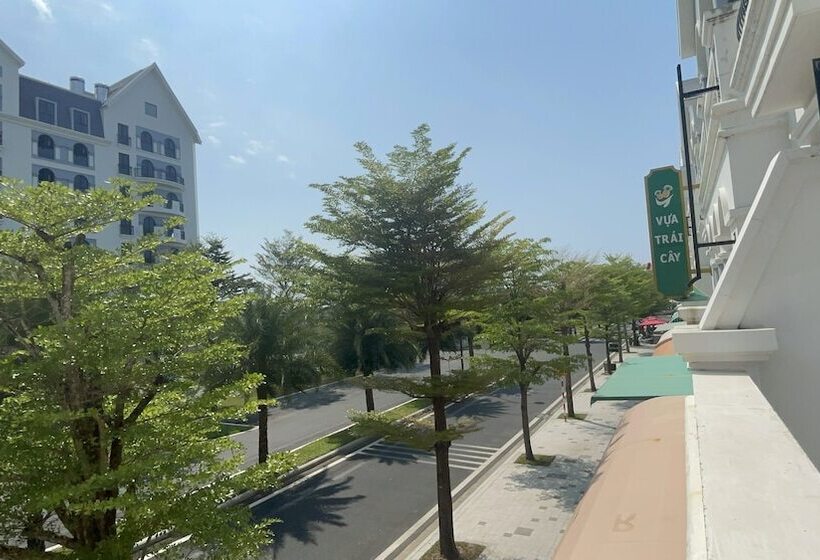 پانسیون Teddy 108 Homestay & Cafe Grand World Phu Quoc