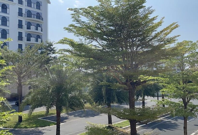 پانسیون Teddy 108 Homestay & Cafe Grand World Phu Quoc