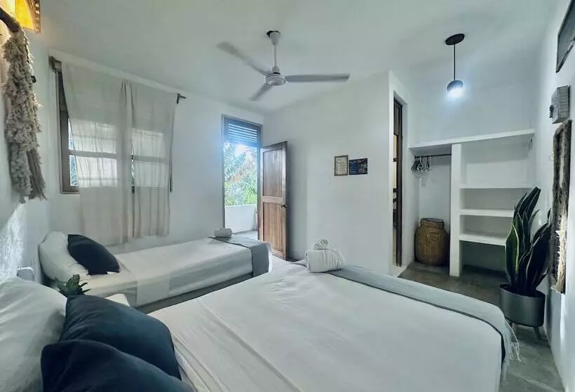 Majatalo Valhalla Beach House