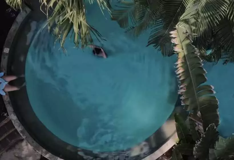 Majatalo Valhalla Beach House