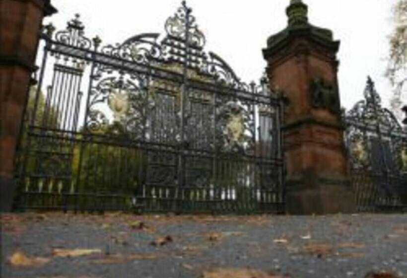 إقامة Luxurious 4 Bedroom Home On Trendy Ormeau, Belfast