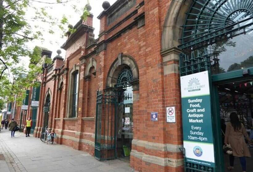 إقامة Luxurious 4 Bedroom Home On Trendy Ormeau, Belfast