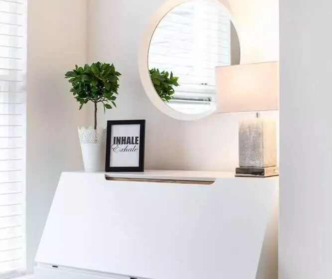 Residenssi Luxurious 4 Bedroom Home On Trendy Ormeau, Belfast