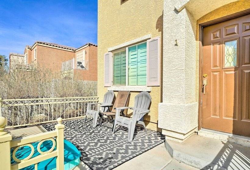 Stylish House W/ Patio, 8 Mi To Vegas Strip!