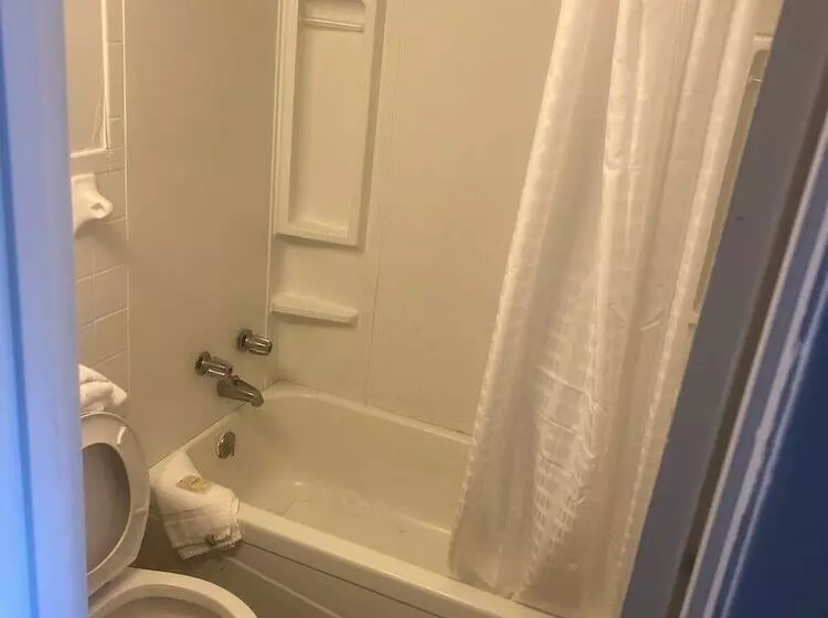 The Grand Motel Inn And Suite Louisville