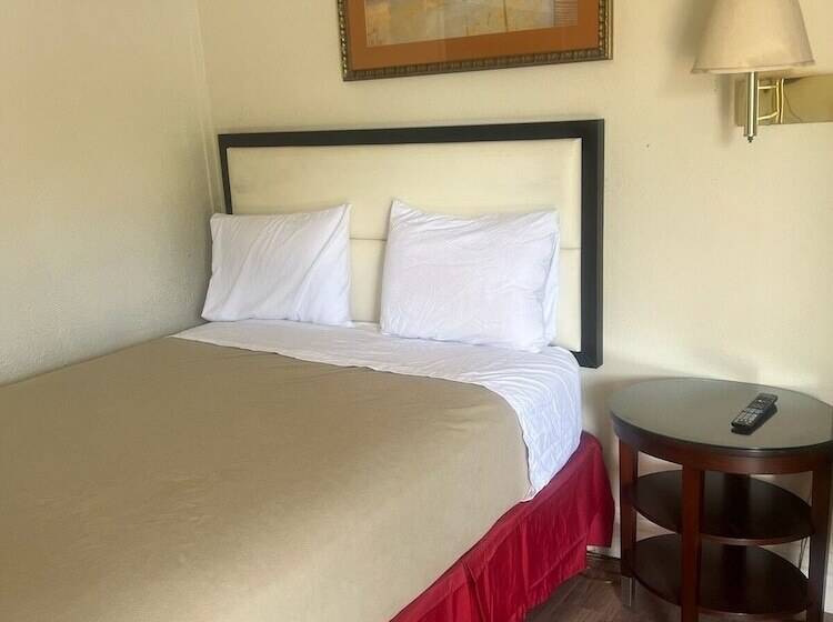 The Grand Motel Inn And Suite Louisville