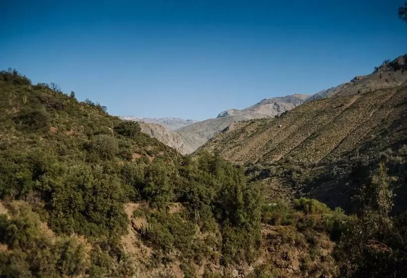 Valle De Montañas