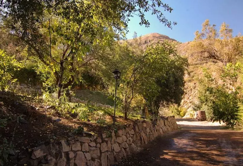 Valle De Montañas