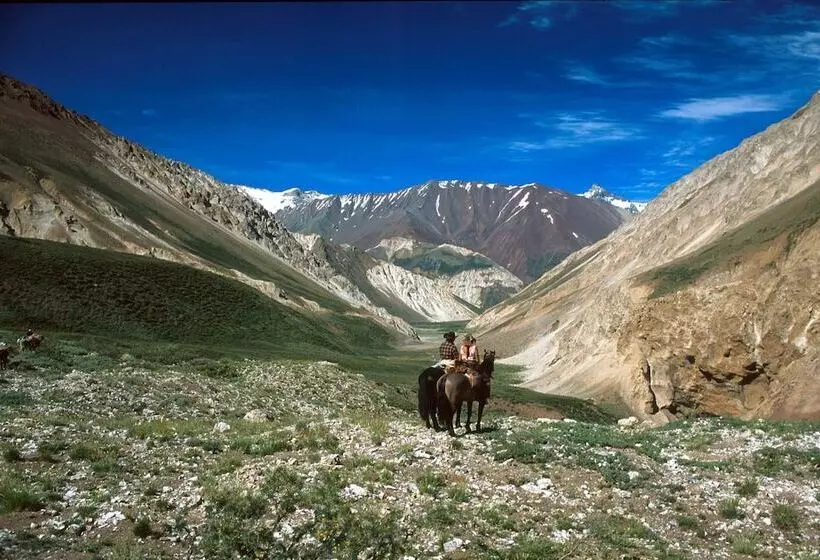 Valle De Montañas