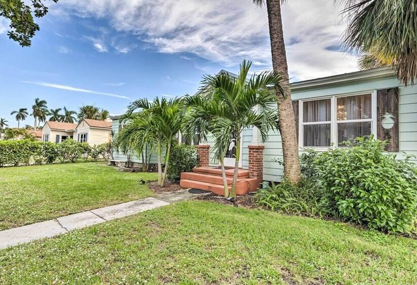 West Palm Beach Bungalow W/ Shared Backyard