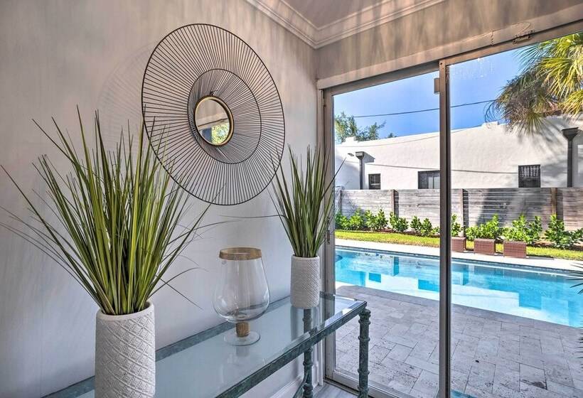 West Palm Beach Oasis W/ Heated Pool: Near Beach!
