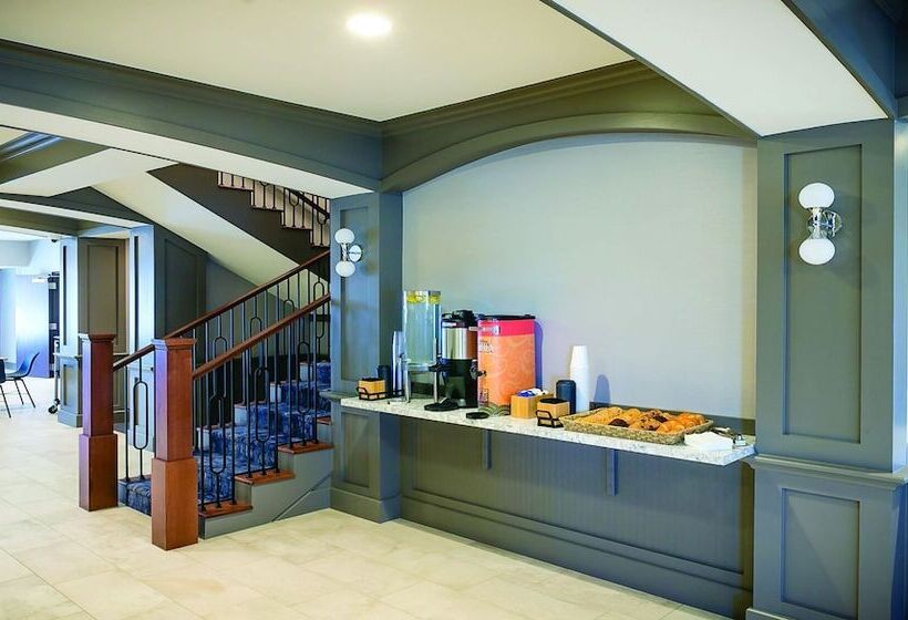 Winds Hotel At Crosswinds Casino