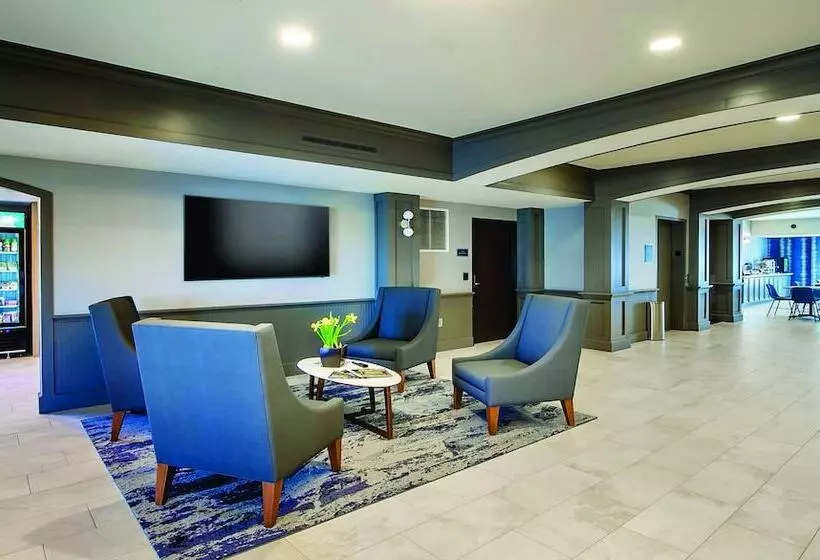 Winds Hotel At Crosswinds Casino