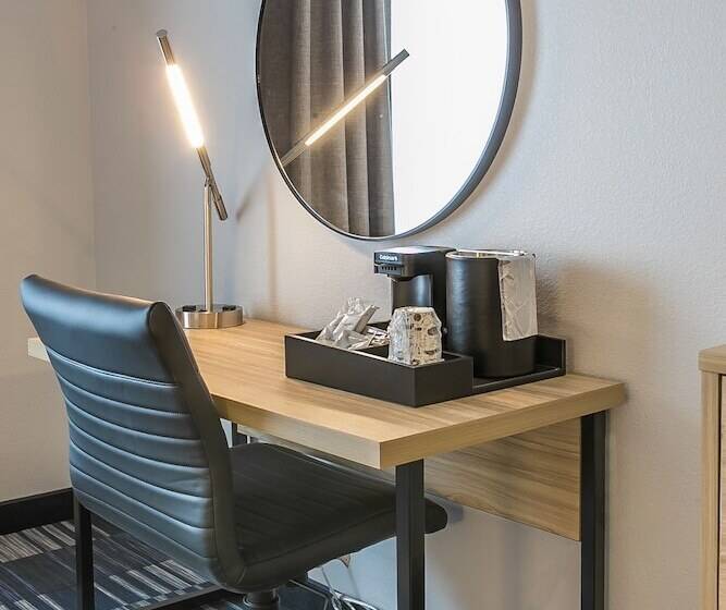 Winds Hotel At Crosswinds Casino